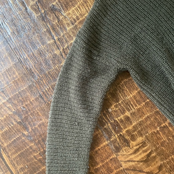Forever 21 Knit Sweater - Picture 3 of 8